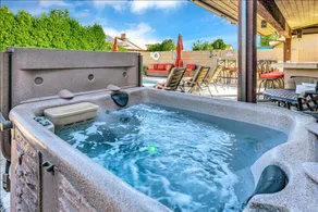 Luxury Family Vacation Home Rental Glendale, AZ, Arizona Retreat • Resort-style Outdoor Living with ... - Image 3