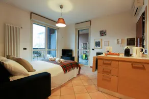Garage Included, Bright Apartment with Terrace - Image 3