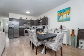 Roomy Townhouse Near Military Base and Beaches - Image 3