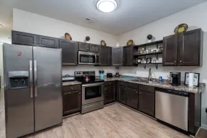 Roomy Townhouse Near Military Base and Beaches - Image 2