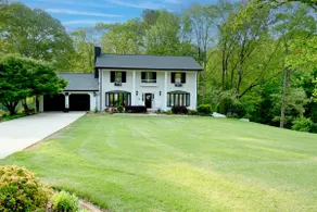 Southern Home and fishing lake. - Image 2