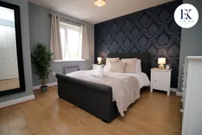 Spacious 3BR Duplex On The Bay| Parking| Sleeps 5 - Image 3