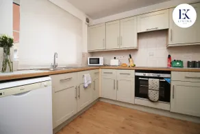 Spacious 3BR Duplex On The Bay| Parking| Sleeps 5 - Image 5