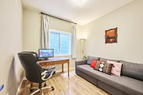 Spacious Home 7BR|5BA|2Kit – Near Airport & Banff - Image 3