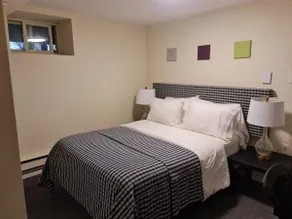 Cozy Toronto apartment near subway station - Image 2