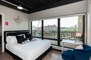 Luxury | Skyline View | Scenic | DT | Dream Room - Image 5