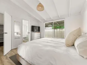 Pepper Cottage — Cosy Central Stay - Image 3
