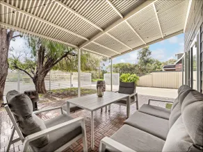 Pepper Cottage — Cosy Central Stay - Image 4