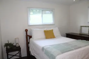 20 Mins to Chattanooga! Quiet 2BR Family Cottage - Image 3