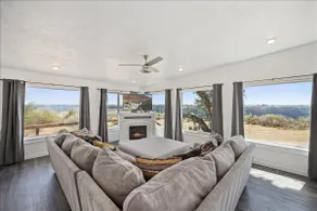 Rimview Haven: Hot Tub & access Waterfall Trail! - Image 3