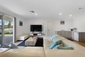 The Beach House - Image 3