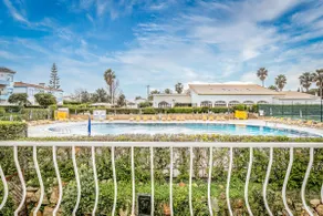Pool View 2 bedroom 1st floor apartment, Oasis Parque near Alvor AT14 - Image 3