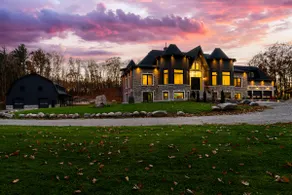 *NEW* Breathtaking Estate in Tiny | Hot tub | Pool - Image 3