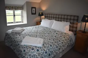 Beautiful rural retreat; 360 degree views; family-friendly - Image 5