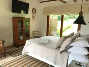 El Refugio | Fireplace and private garden - Image 4
