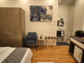 Hotel-style studio with self check-in 8 - Image 2
