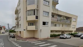 Studio Parking Netflix (Towards Zenith, Stadium, Parc Exp) - Image 5