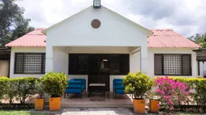 Private Country Estate + Pool. 7 min from Villeta - Image 3