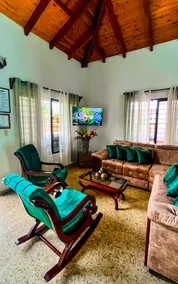 Cozy Hideaway 4BR-4BA Mountain Views (Santa Elena) - Image 5