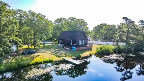 Lake Chalet Cabin-Pedalboat-Firepit- Free Cleaning - Image 5