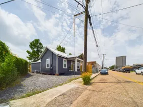 Buchanan Bungalow - Eclectic Mid-Mod Design DT - Image 3