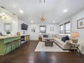 Buchanan Bungalow - Eclectic Mid-Mod Design DT - Image 4