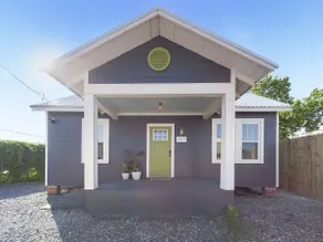 Buchanan Bungalow - Eclectic Mid-Mod Design DT - Image 2
