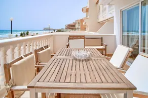 A spacious duplex on the Mediterranean waterfront - Image 2