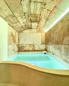 (Historic Center) Suite with whirlpool pool - Image 2
