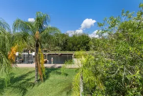 4 BR, 3.5 BA Waterfront Villa at TradeWinds 105 - Image 3