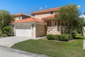 4 BR, 3.5 BA Waterfront Villa at TradeWinds 105 - Image 2