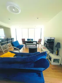 Large Ground Floor Apartment with HS Wifi - Image 2