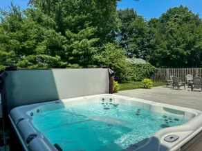 Sleeps 10-Hot Tub-Close to Downtown-Resort Pool - Image 5