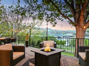 Family & Group Travelers : River View Retreat - Image 2