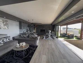 Tip Top Guesthouse - Image 2