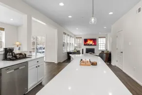 Luxury Retreat w/ Hot Tub, MGM & National Harbor - Image 5