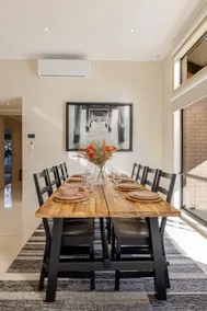 Modern 4BR Retreat/Free EV Charge/Near Surf Coast - Image 2