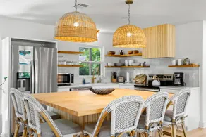 Palm Tree Haven - Image 4