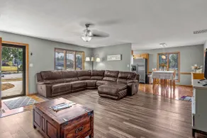 Midtown manor - Image 2