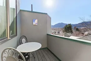 The Ultimate Boulder Experience - Image 4