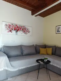 Comfy, fully equipped private house with yard - Image 2