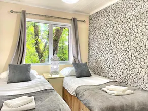 Woodland View -Hot Tub-Tenby-Carmarthen-St Clears - Image 4