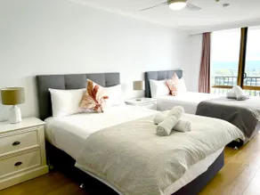 Central,Amazing views 3 BED with 2 free car spaces - Image 4