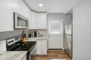 Cozy Downtown 3BR/3BA | Near FSU, FAMU & Capitol - Image 5