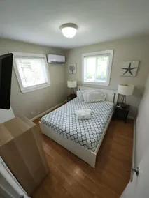Cute Townhouse close to UM w. free parking+laundry - Image 3