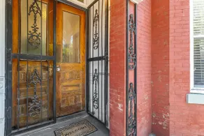 OLD HISTORIC BRICK HOME in RVA - Image 3