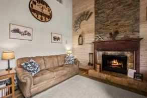 Luxury in the Forest - Image 2