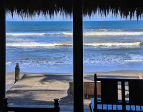 Beachfront Villa Nixie and the Sea Tabanan - Image 3