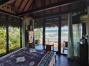 Beachfront Villa Nixie and the Sea Tabanan - Image 2