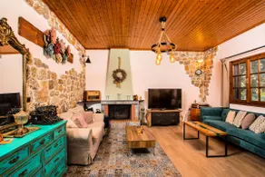 Old Nest House - Image 3